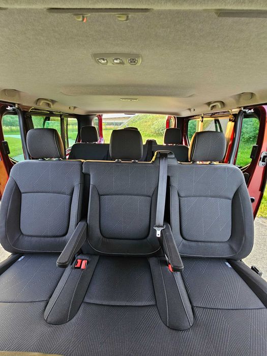 Bus 9 osobowy Renault Trafic 2024 LONG – Wynajem Leżajsk / Podkarpacie