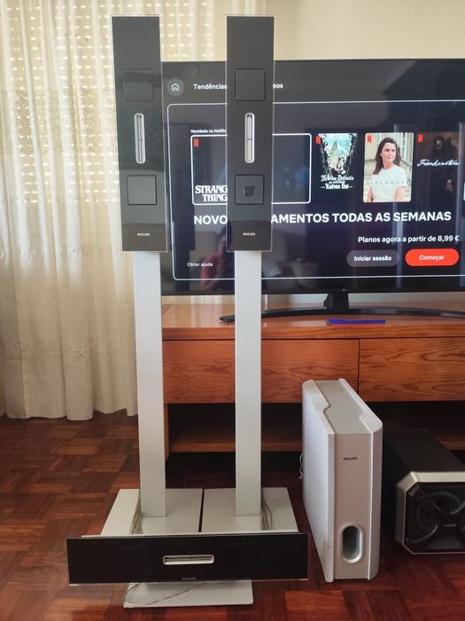 Conjunto de Colunas Home Cinema Philips + 2 Subwoofers