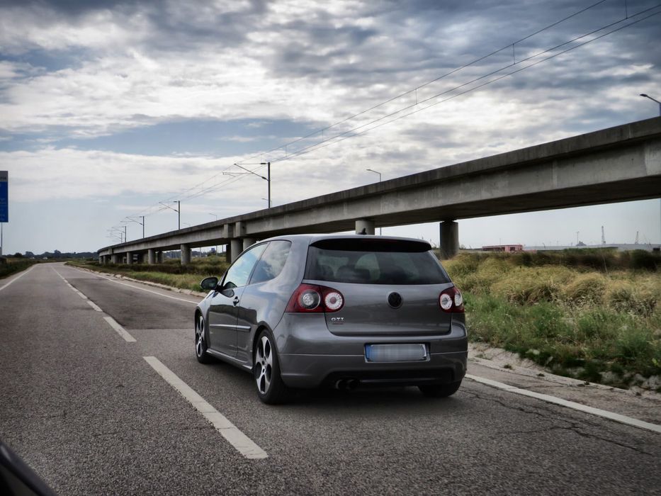 Vendo volkswagen golf 5 GTI