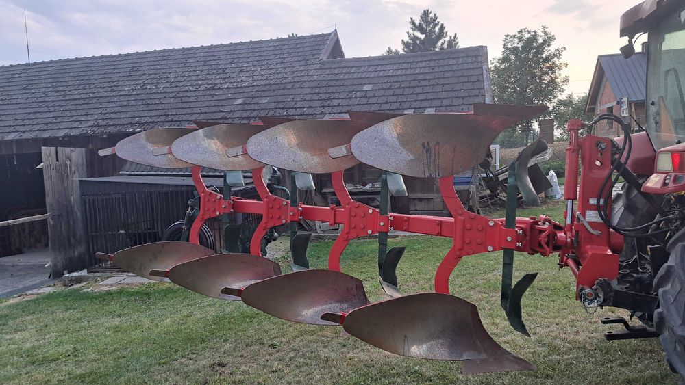 Pług Vogel & Noot 4 skibowy obracalny M950