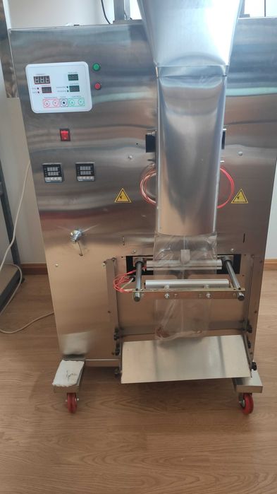 Maquina de embalar empacotar tipo Flow pack