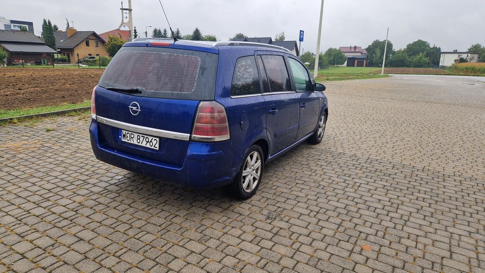 Opel zafira 1.9cdti  klima 2005r