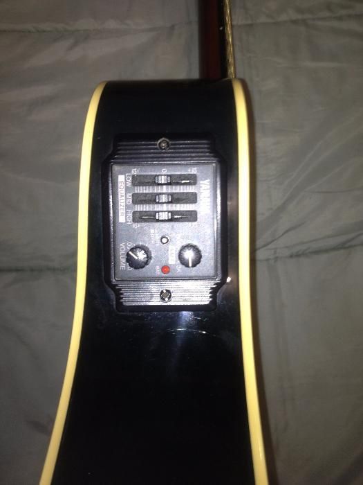 Yamaha Guitarra APX 6, troco.