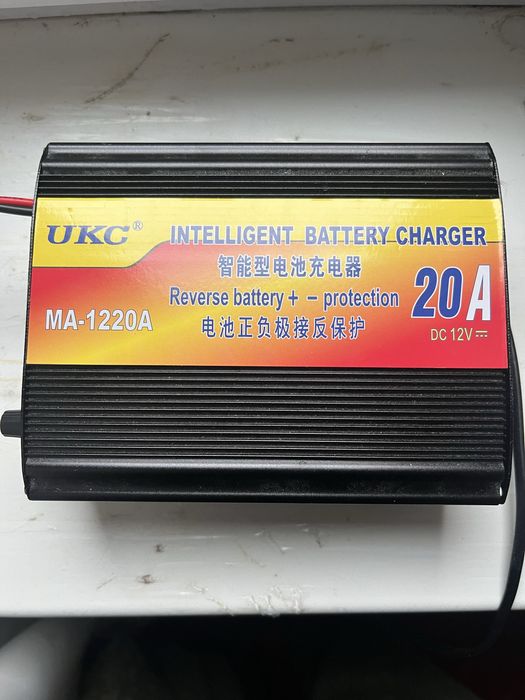 Продам  зарядное устройство на 20 А