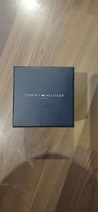 Pudełko po zegarku Tommy Hilfiger