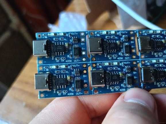 Модуль плата зарядки и защиты Li-ion TP4056 USB type-C для 18650 21700