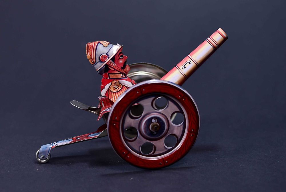 Canon Tin TOy German Classic 1920