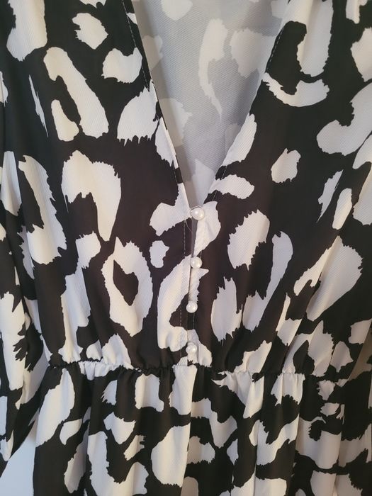 Nowa sukienka z rozporkiem