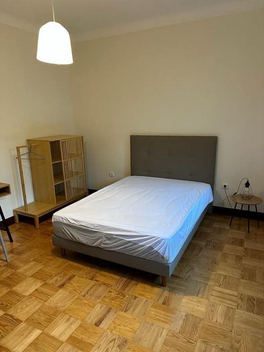 Quarto para estudante