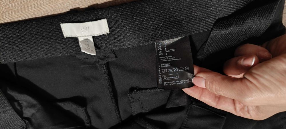 Eleganckie damskie czarne spodnie - H&M - rozm. 38