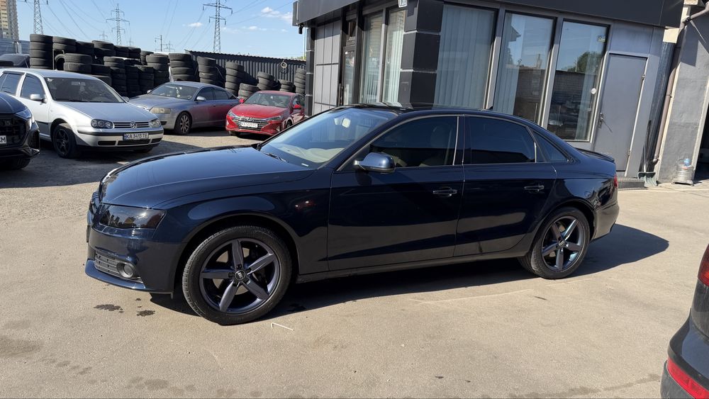 Ауді А4B8 Quattro Premium