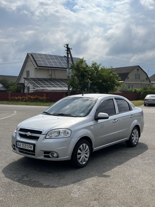 Продам Шевроле Авео 1.5 газ/бенз