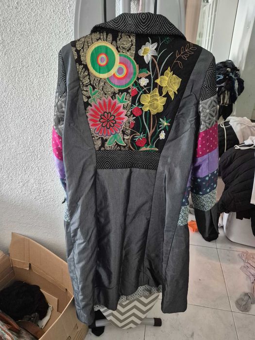 Casaco desigual intemporal
