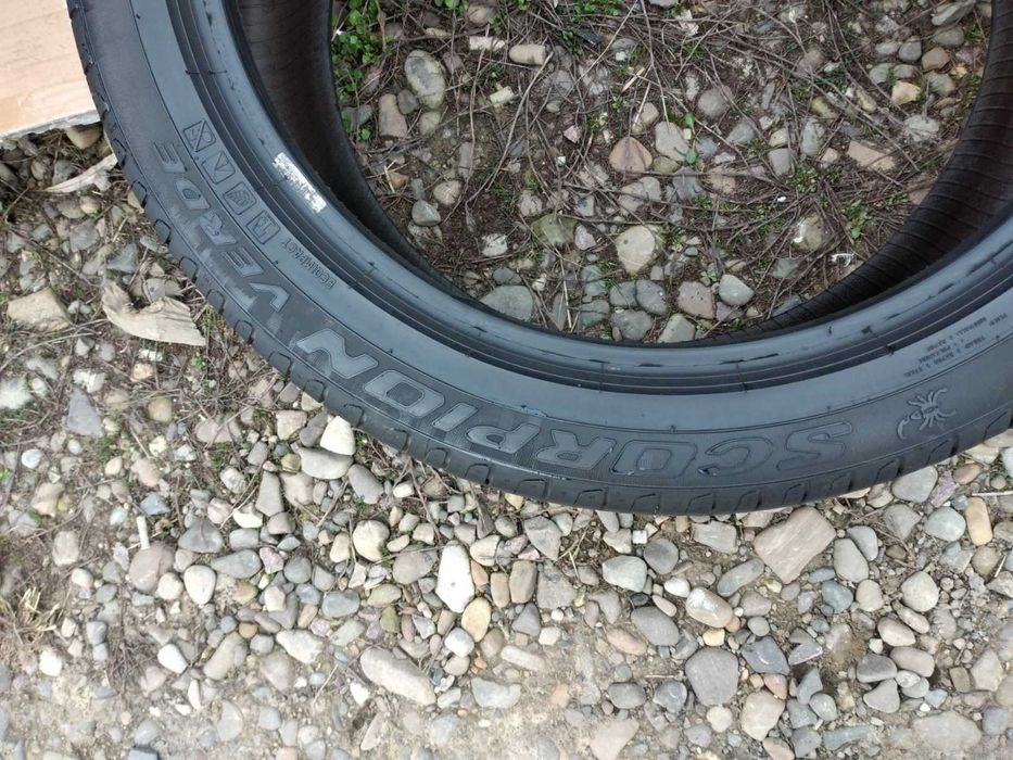 235  50  р  20  є  235  55 р 20