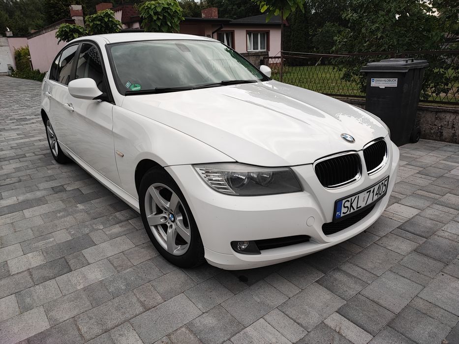 BMW E90 318d automat LCI sedan