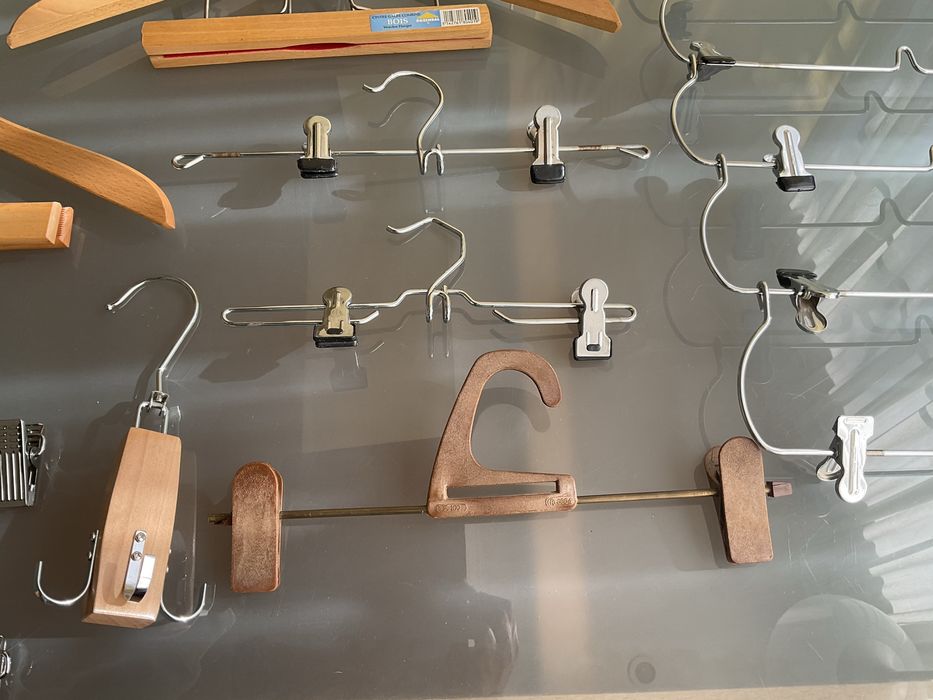 Cabides Madeira Saias calcas e Vestidos senhora