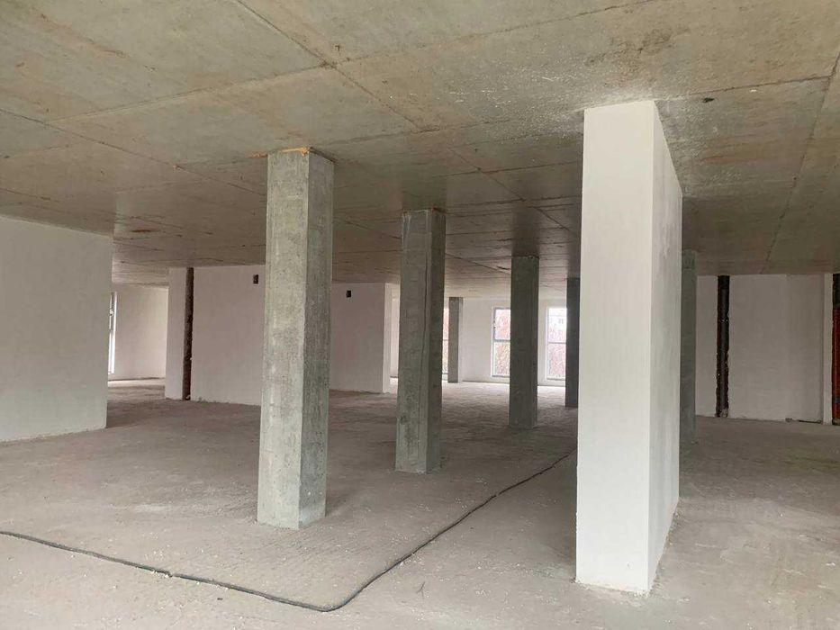 Продається приміщення в активно заселеному районі м. Івано-Франківськ