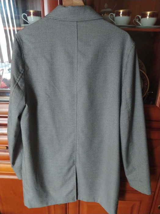 Płaszcz elegancki, młodzieżowy rozm. 45 Kiomi