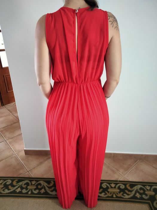 Macacão vermelho