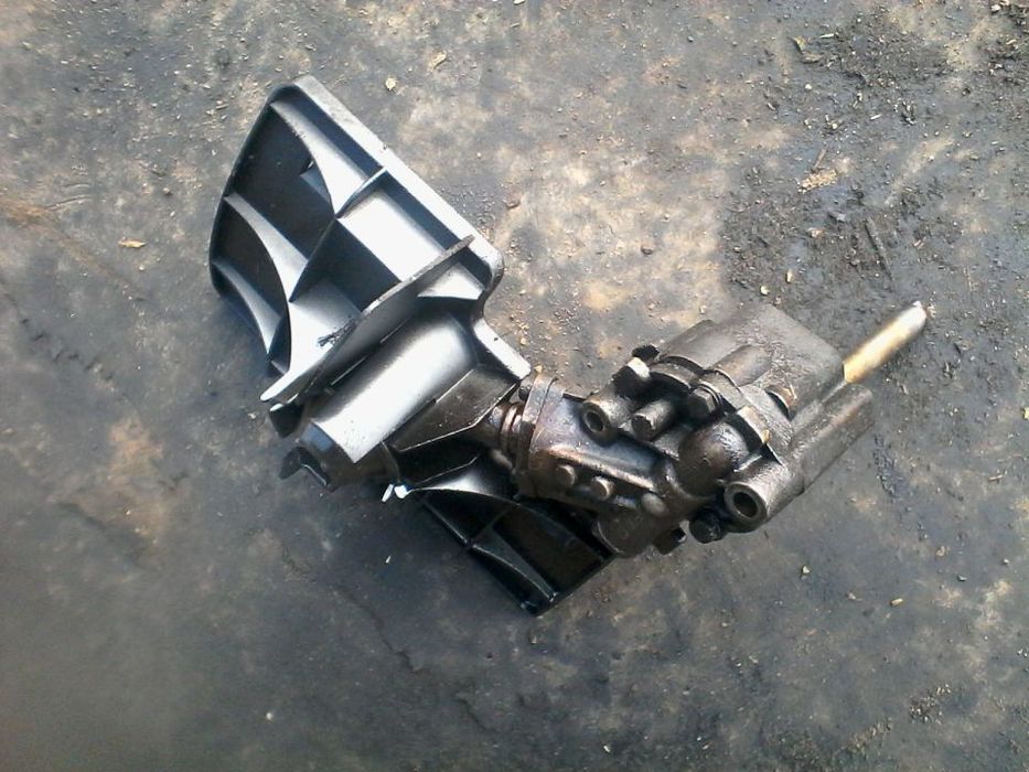 VW GOLF PASSAT VENTO 1,8 POMPA OLEJU CORDOBA audi