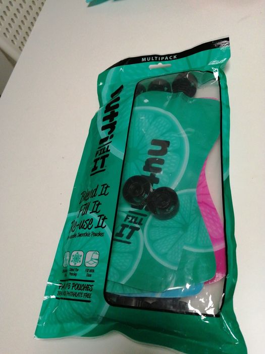 Reusable Juice and Smoothie Pouches, Baby Food Pouches, 300 ml64551962816001121