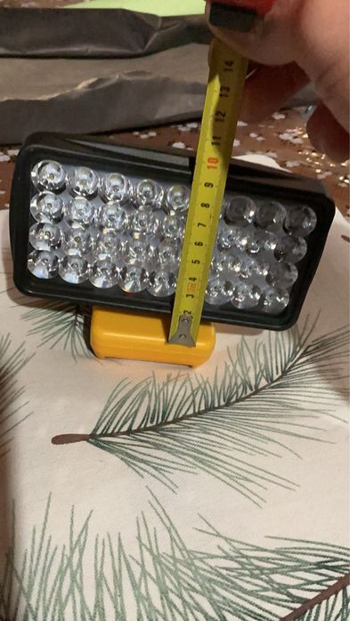 Прожектор плюс павербанк на акумулятор dewalt 2 usb вихода