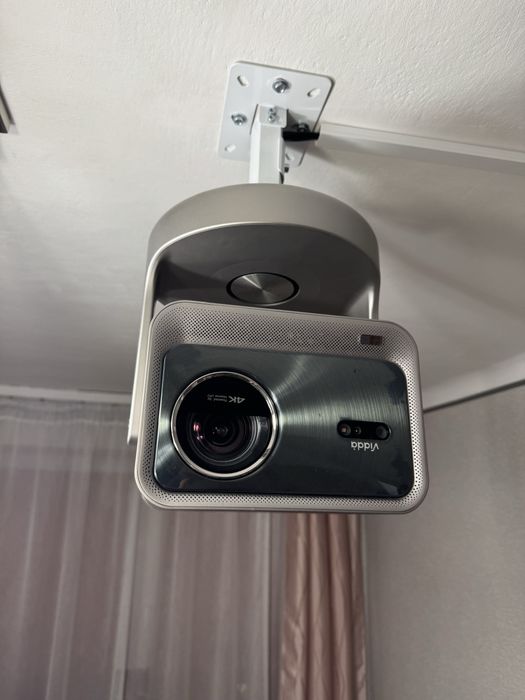 Projektor Hisense c2 ultra z Chin