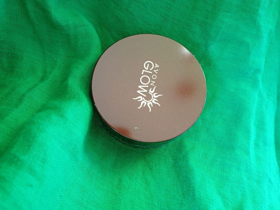 Avon glow perełki brązujące WARM