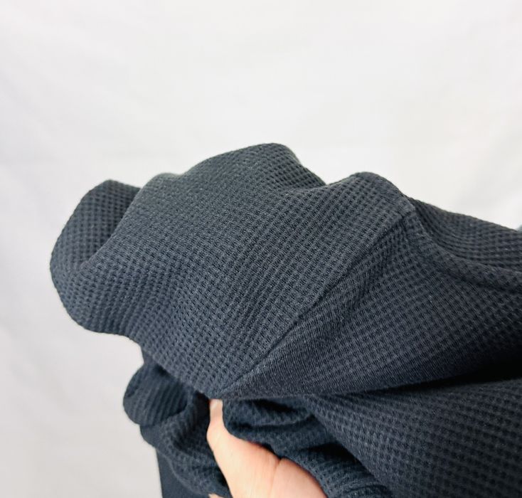 Granatowa bluza z kapturem i zamkiem S 36