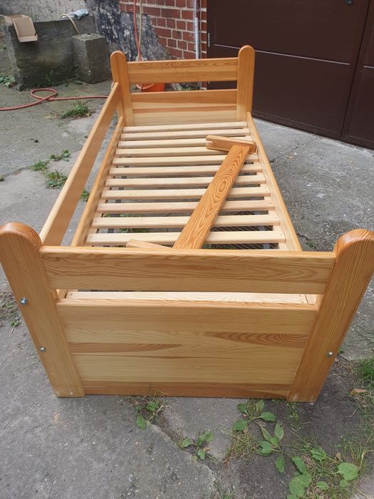 łóżko drewniane 80x180