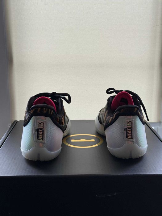 Nike LeBron 23 "Heat Wave", US10.5