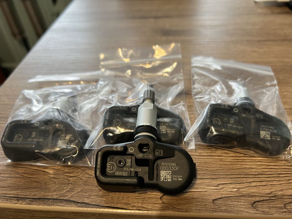 Czujniki ciśnienia opon powietrza TOYOTA LEXUS^ 433MHz TPMS Nowe^ C210