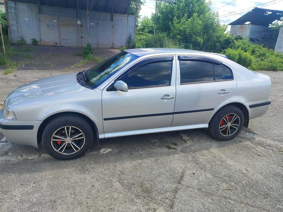 Продам машину Skoda Octavia
