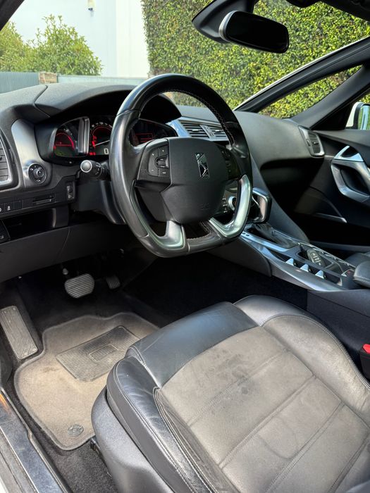 DS DS5 1.6 Diesel Cx Automatica 2016 **Desde 159€ Mês**