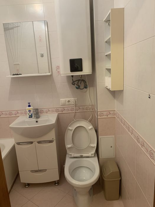 Подобово житло біля лікарні Пантелеймона (UNBROKEN)