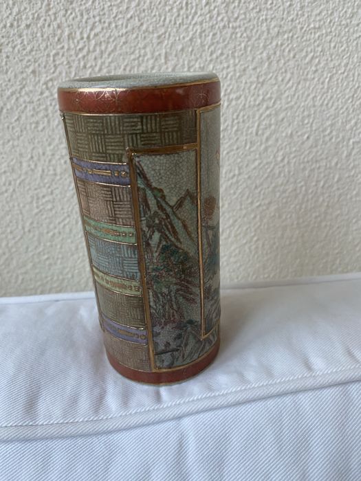 Jarra chinesa com 15 cms x 7 cms