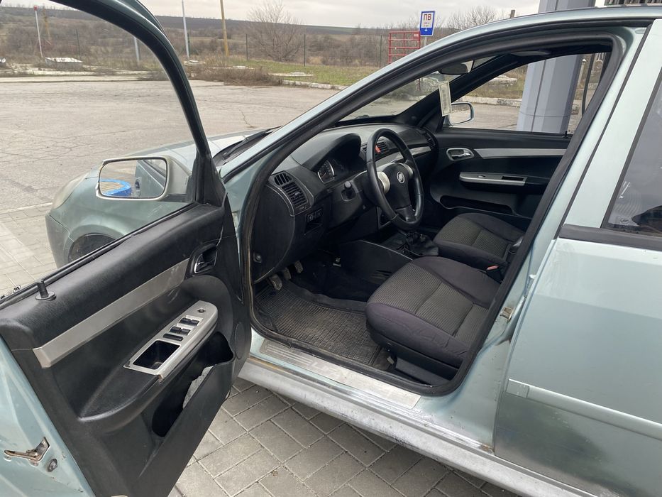 Лифан 520 Lifan сів поїхав