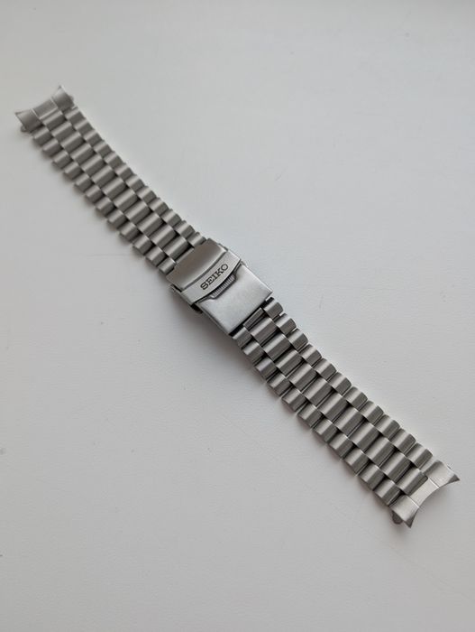 Сталевий браслет SEIKO