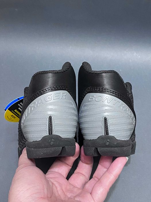 Велотуфли женские BONTRAGER TARIO CARBON MTB 35,5 (23 см стелька)