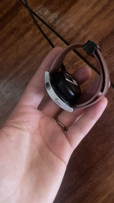 Продам Samsung Galaxy Watch4 40mm (SM-R860)