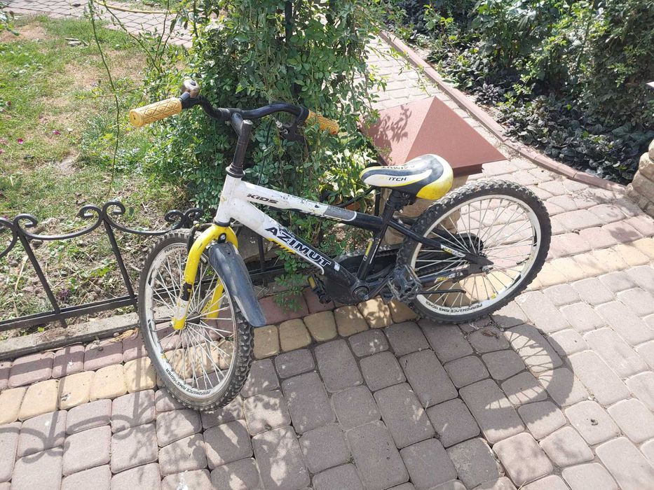 Продам велосипед дитячий "Азімут".