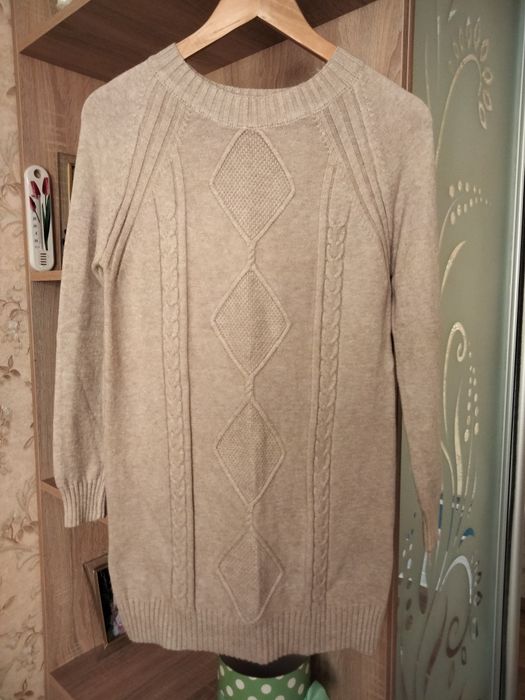 Трикотажные  кофты , туники .