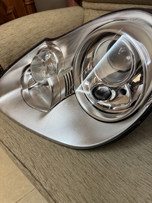 *NOVO - Conjunto opticas frontais bi-xenon Porsche Cayenne 955