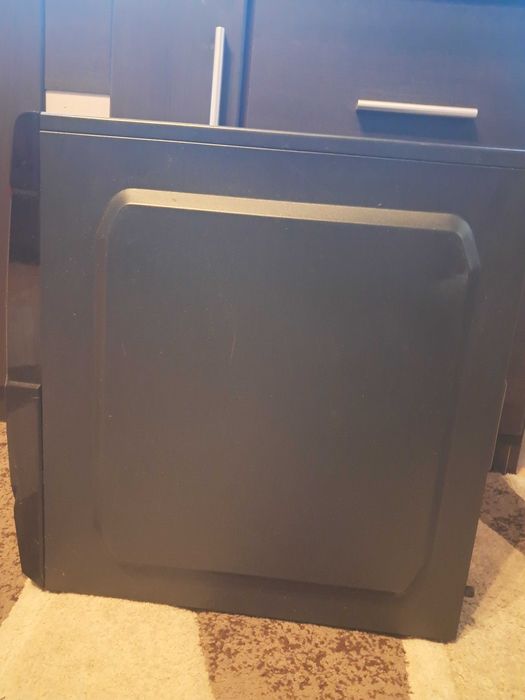 Komputer stacjonarny