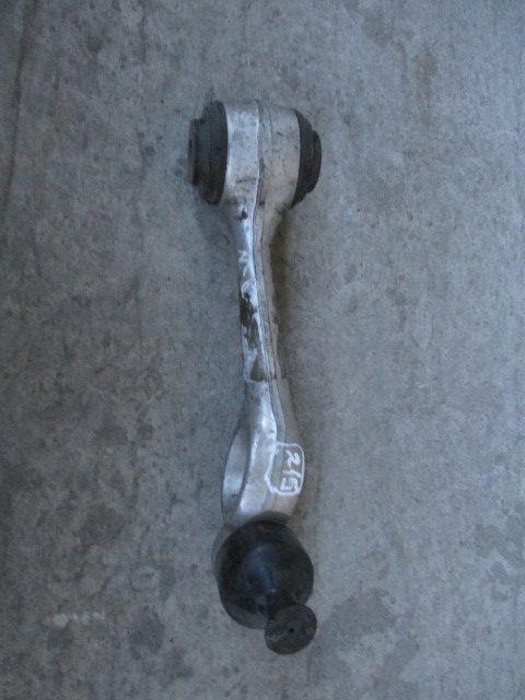 Braço de suspensão frente esquerdo MERCEDES-BENZ /8 (W114)