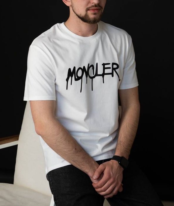 Чоловіча футболка  Moncler