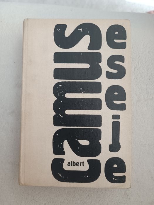 Albert Camus - Eseje