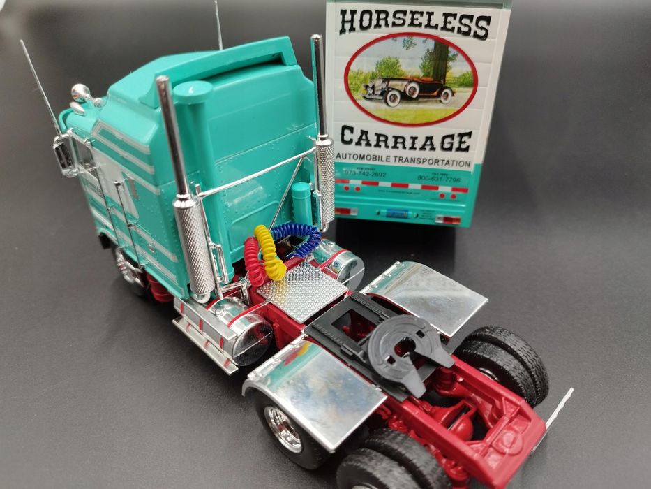 1:43 Altaya ixo KENWORTH K100 AERODYNE 1976