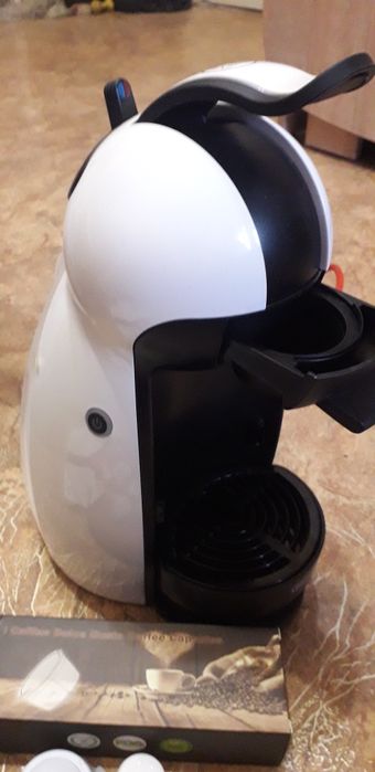кофеварка   Dolce  Gusto Nescafe с доп. капсулами