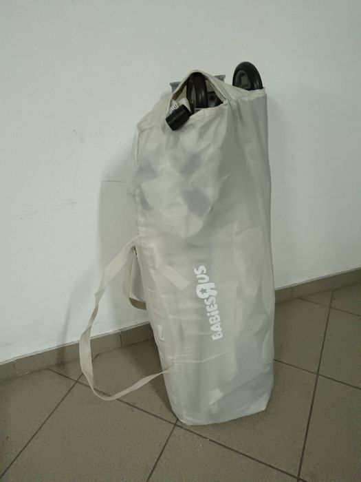 Cama de viagem babies r'us - 2 níveis